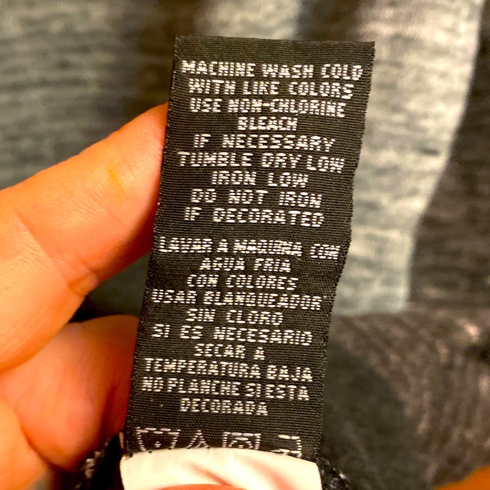 Ocean Current Sweater Size Medium - image 4